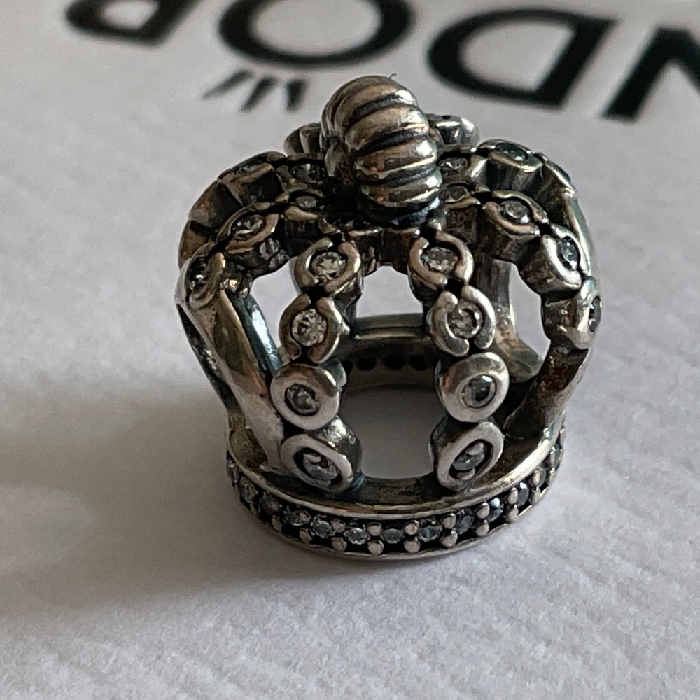 Pandora Crown charm